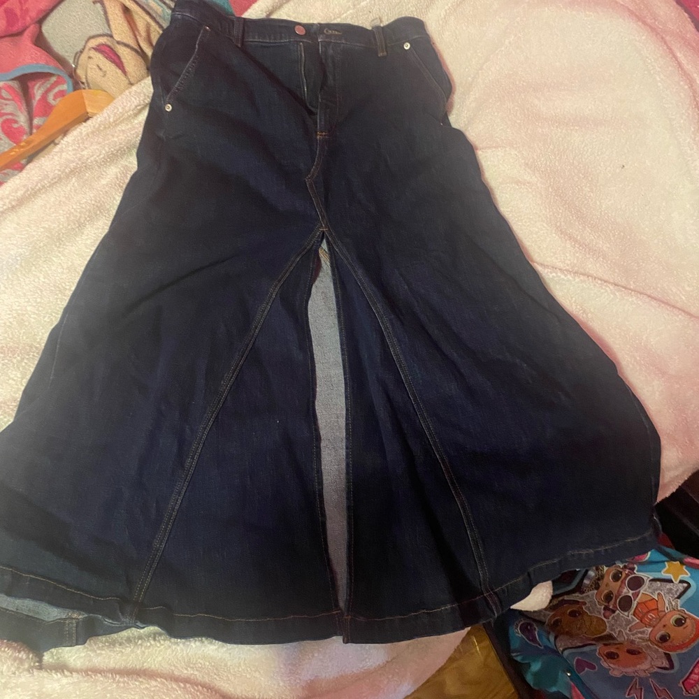 Banana Republic Dark Blue Denim Skirt with Contrast Stitching